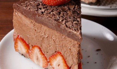 Strawberry Chocolate Mousse Cake